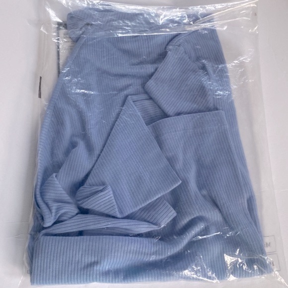 Vero Moda Sadie LongSleeve Asymmetrical One Shoulder Ribbed Top in Hydrangea, XL - Picture 6 of 6